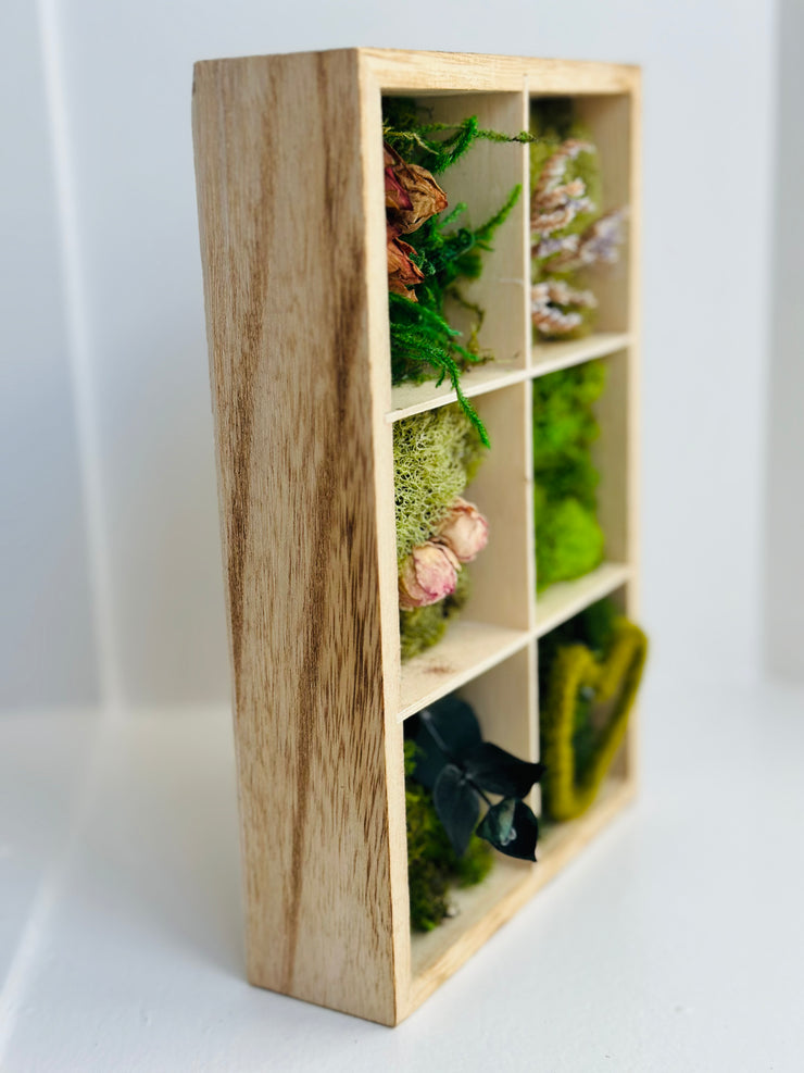 Preserved Moss and Dried Floral Frame